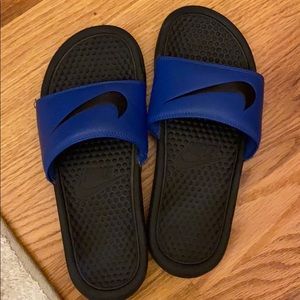 Nike slides